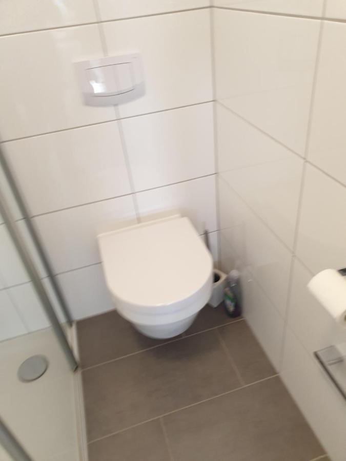 Maje Am Alten Binnenhafen Emden Kültér fotó