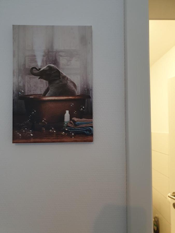Maje Am Alten Binnenhafen Emden Kültér fotó