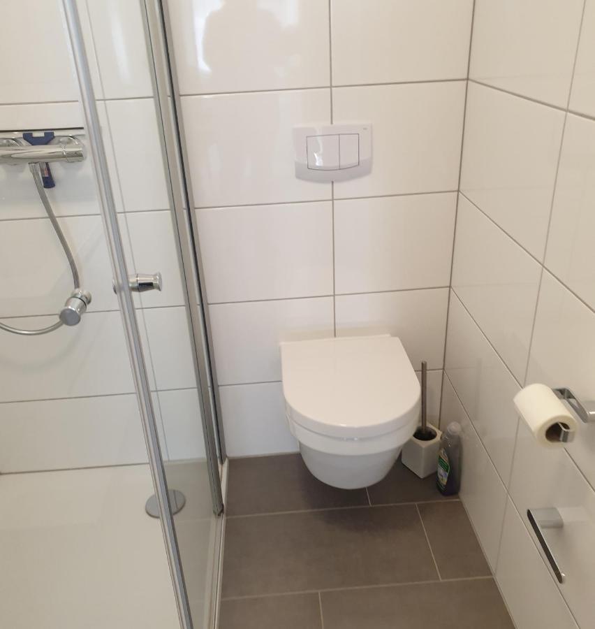 Maje Am Alten Binnenhafen Emden Kültér fotó