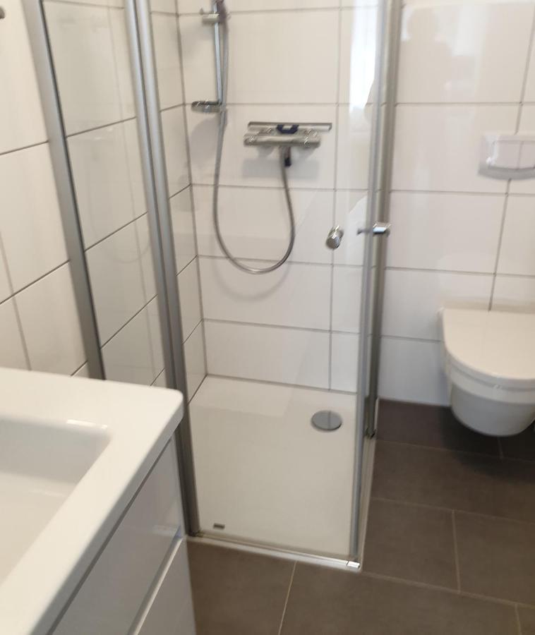 Maje Am Alten Binnenhafen Emden Kültér fotó